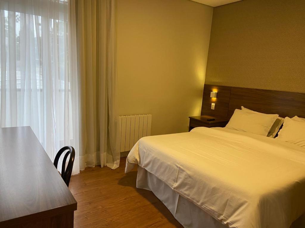 Hotel Chateau Campos do Jordão Екстериор снимка