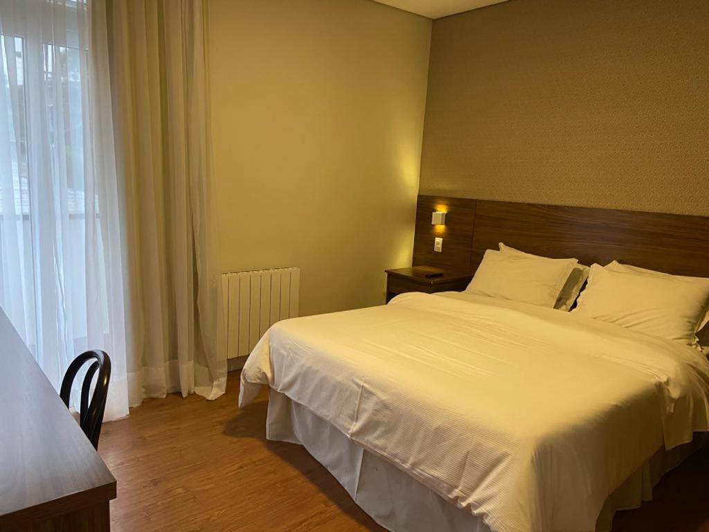 Hotel Chateau Campos do Jordão Екстериор снимка