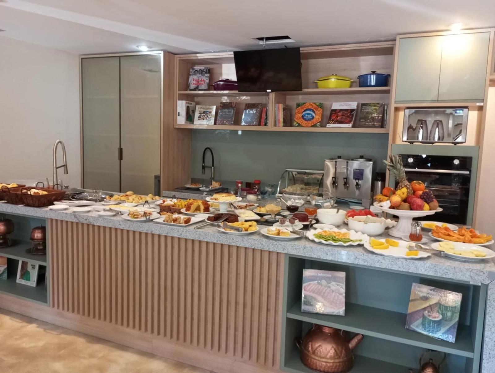 Hotel Chateau Campos do Jordão Екстериор снимка