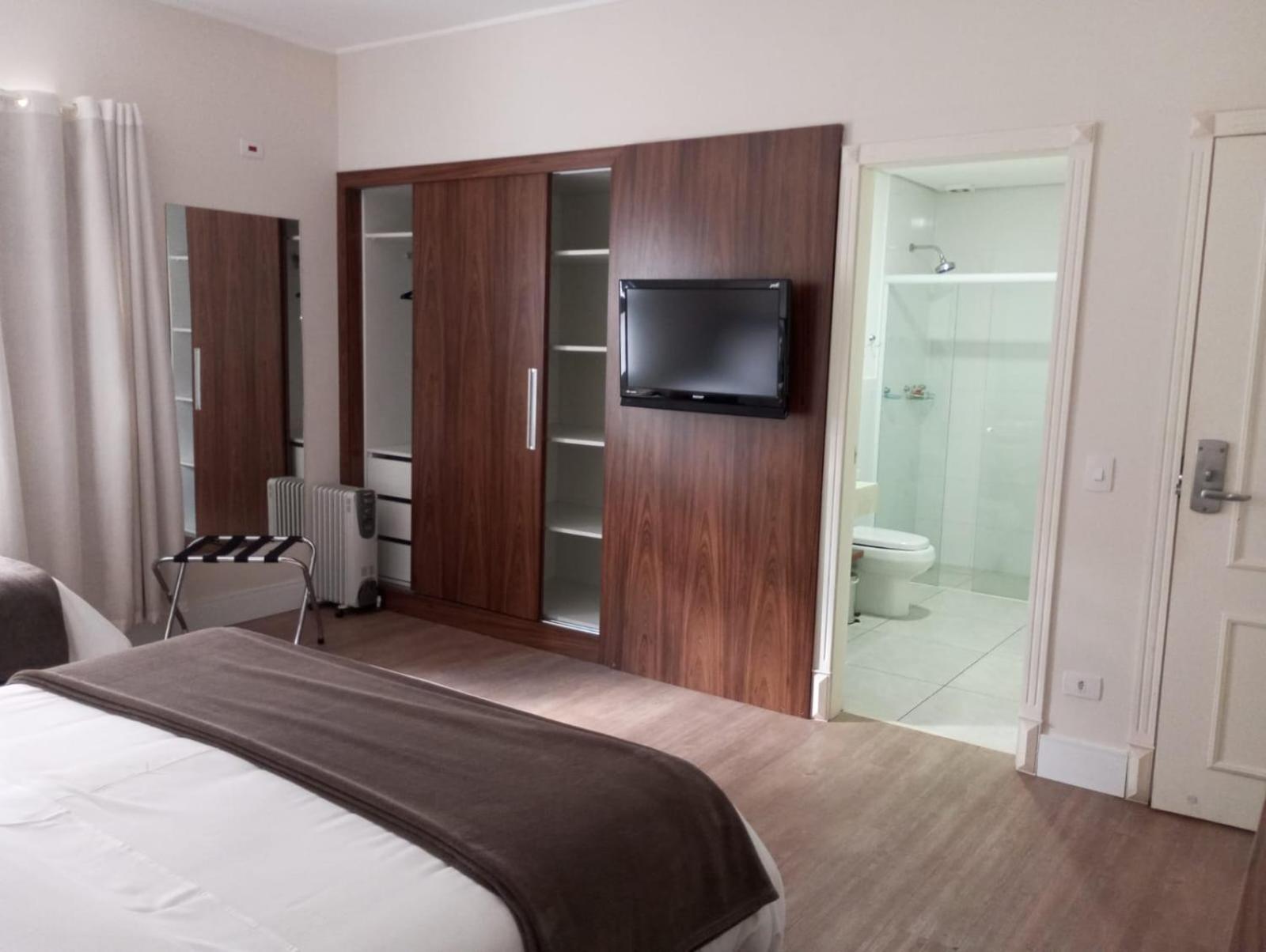 Hotel Chateau Campos do Jordão Екстериор снимка
