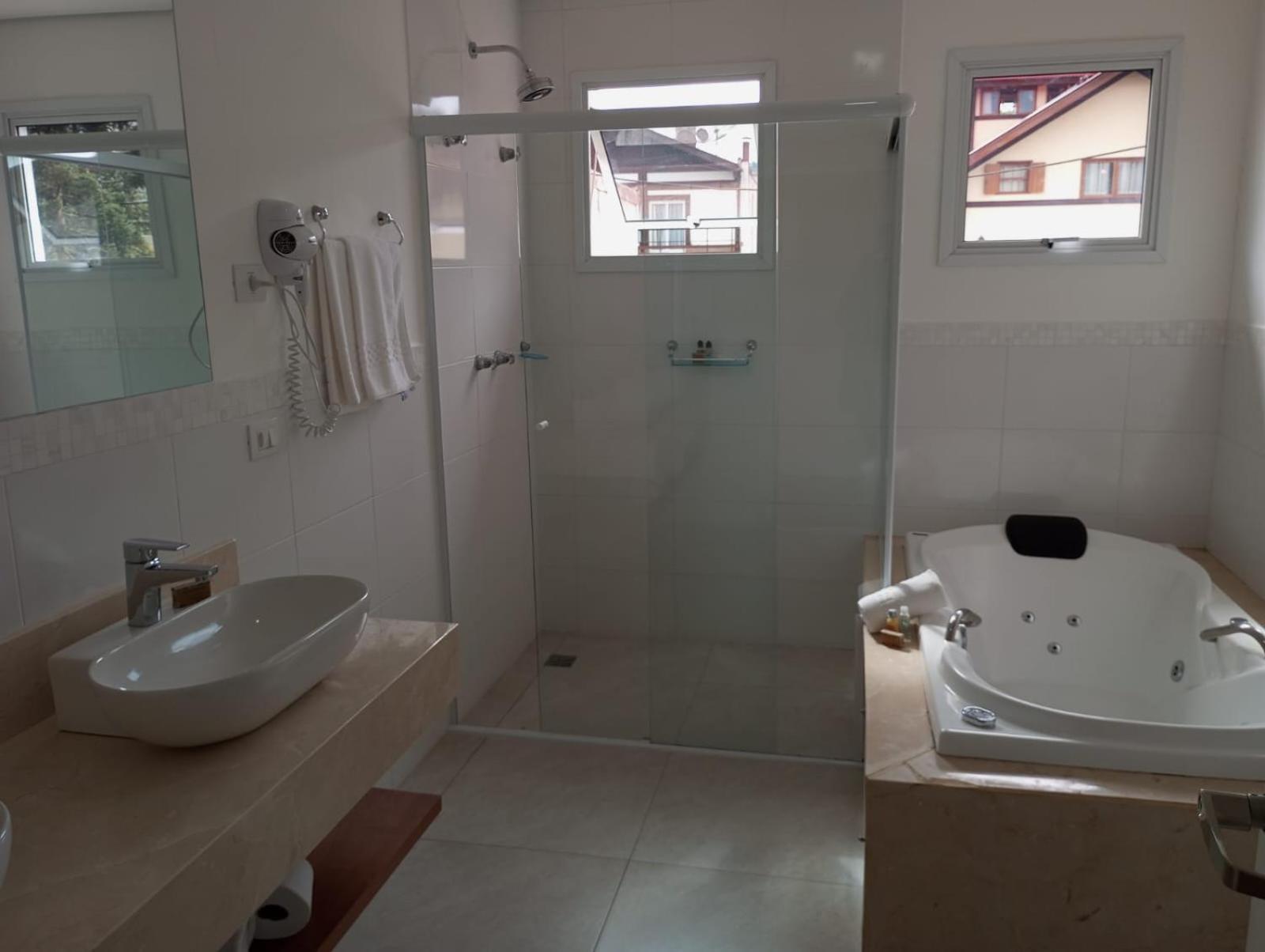 Hotel Chateau Campos do Jordão Екстериор снимка